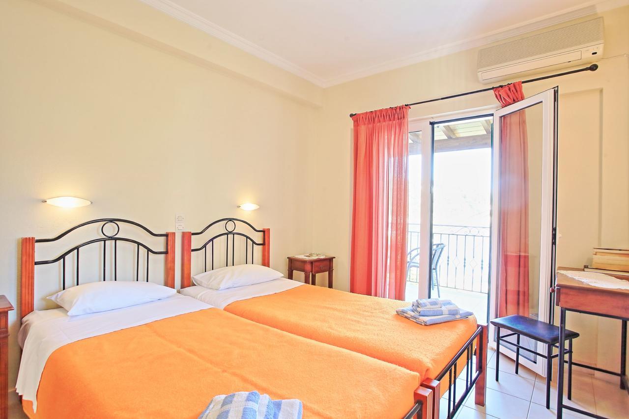 Mattheos House Apartment Kalami  Bagian luar foto